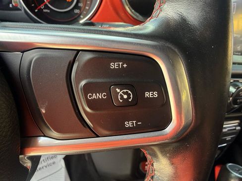 Used 2019 Jeep Wrangler Unlimited Rubicon w/ Dual Top Group AWD/4WD image 23