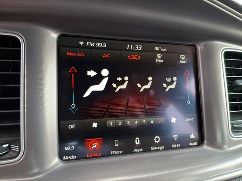 Used 2023 Dodge Charger SXT RWD image 21