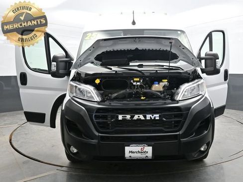 Used 2025 RAM ProMaster 2500 w/ Convenience Group FWD image 39