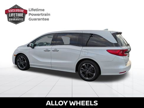 Used 2024 Honda Odyssey Elite image 7