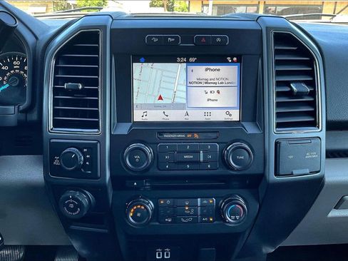 Used 2018 Ford F150 XLT w/ Equipment Group 302A Luxury AWD/4WD image 17