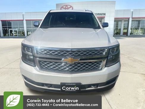 Used 2018 Chevrolet Suburban LT w/ LT Signature Package AWD/4WD image 37