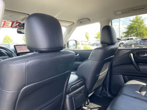 Used 2024 Nissan Armada SV image 25