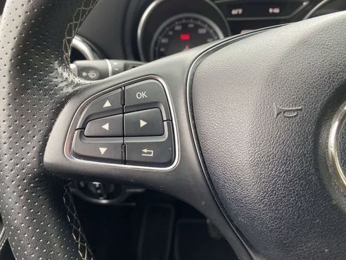 Used 2018 Mercedes-Benz GLA 250 4MATIC image 21