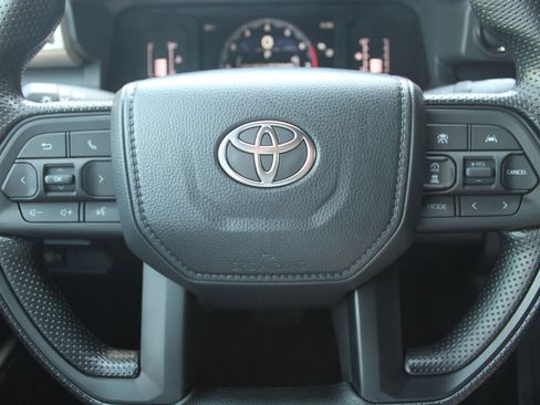 Used 2026 Toyota Tacoma SR AWD/4WD image 6