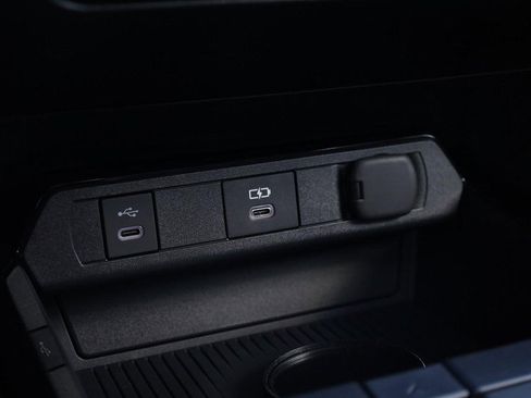 New 2026 Toyota Prius XLE image 15