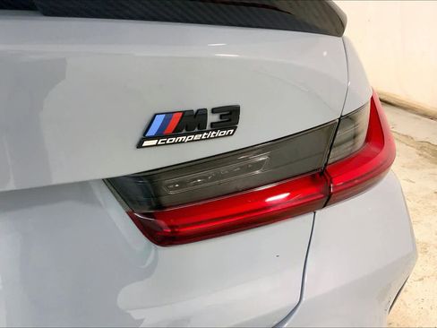 Used 2021 BMW M3 Competition w/ M Carbon Exterior Package image 10
