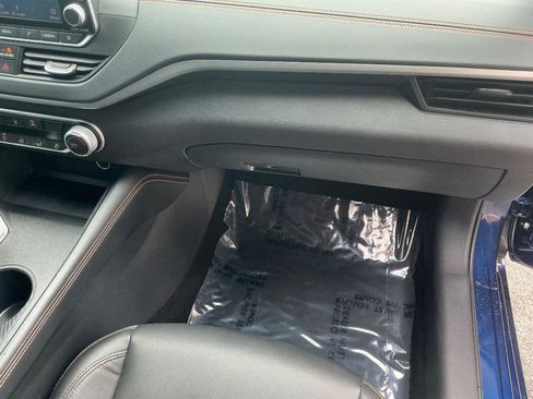 Used 2020 Nissan Altima 2.5 SR FWD image 16