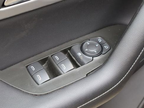 Used 2025 Chevrolet Blazer LT image 20