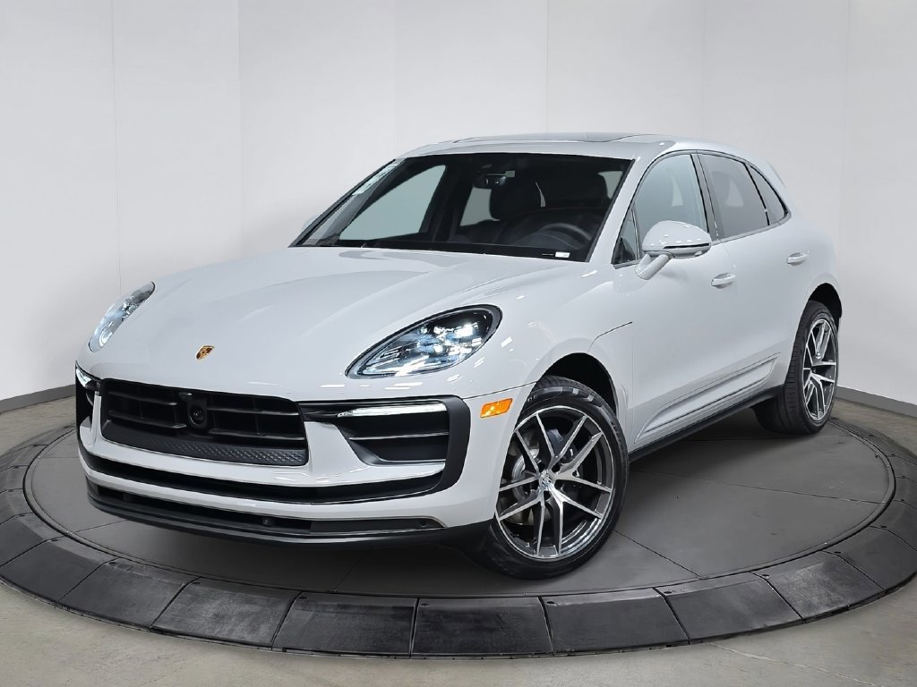 Certified 2026 Porsche Macan AWD/4WD image 1