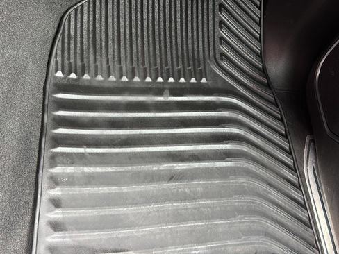 Used 2022 Chevrolet Silverado 1500 LT image 26