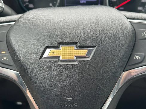 Used 2020 Chevrolet Equinox LT FWD image 34