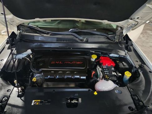 Used 2018 Jeep Compass Limited w/ Navigation Group image 29