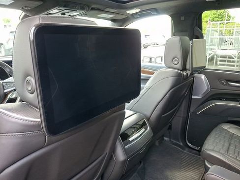 Used 2023 Cadillac Escalade Premium Luxury Platinum AWD/4WD image 10