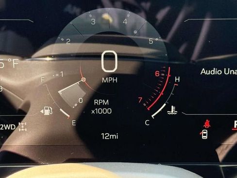 New 2026 GMC Yukon Denali w/ Sun & Power Step Package AWD/4WD image 25