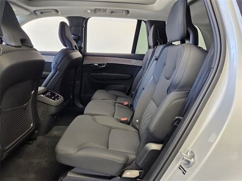 Certified 2025 Volvo XC90 B6 Plus image 15