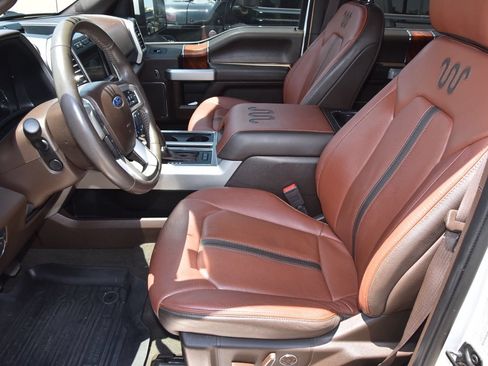 Used 2020 Ford F150 King Ranch w/ Equipment Group 601A Luxury AWD/4WD image 10