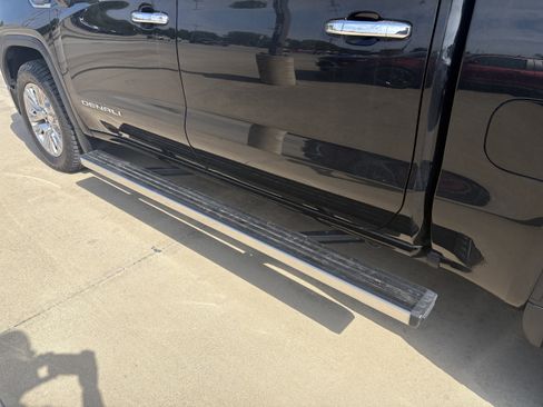 Used 2022 GMC Sierra 1500 Denali AWD/4WD image 18