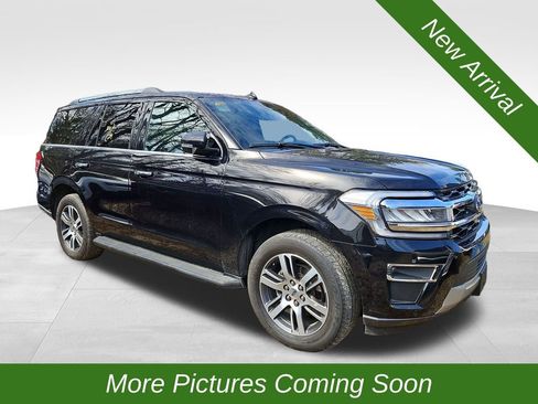 Used 2024 Ford Expedition Limited image 1