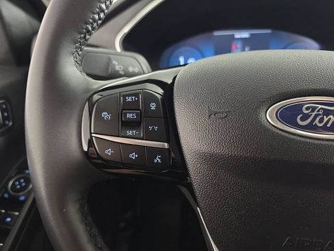 Used 2024 Ford Escape Platinum AWD/4WD image 15