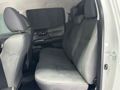 Used 2021 Toyota Tacoma SR5 RWD image 15