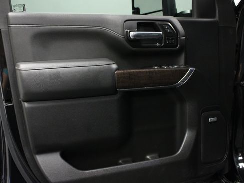 Used 2022 GMC Sierra 2500 Denali AWD/4WD image 11