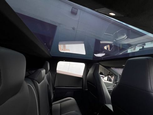 Used 2024 Tesla Cybertruck Cyberbeast AWD/4WD image 36