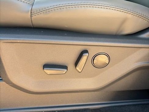 New 2026 Ford Expedition Active image 33