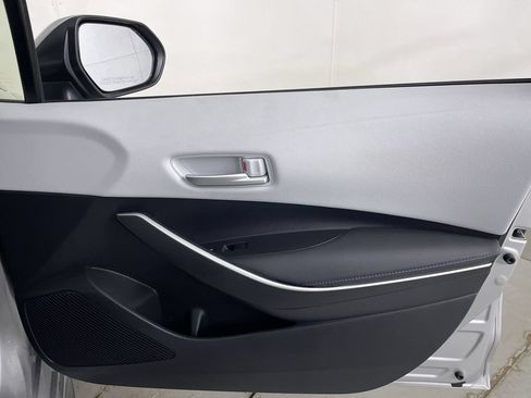 Used 2022 Toyota Corolla SE FWD image 22