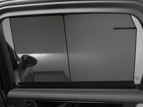 Used 2025 Porsche Cayenne image 25