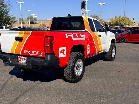 New 2025 Toyota Tacoma SR image 5