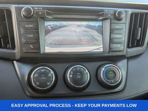 Used 2018 Toyota RAV4 LE w/ All Weather Liner Package AWD/4WD image 26