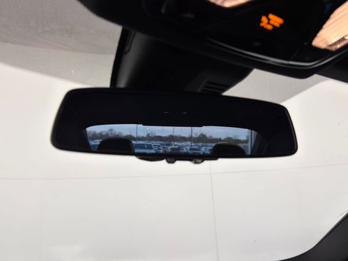 Used 2021 BMW 330i Sedan w/ M Sport Package image 17