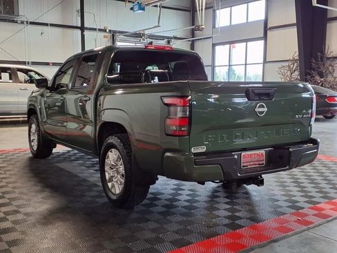 Used 2022 Nissan Frontier SV w/ Technology Package AWD/4WD image 4