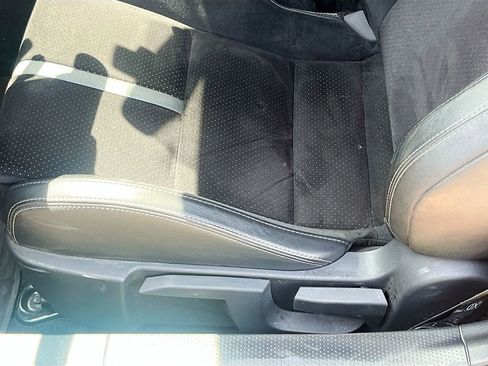 Used 2024 Toyota GR86 Premium RWD image 19