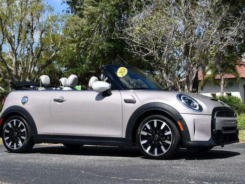 Used 2024 MINI Cooper S FWD image 8