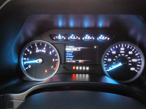 Used 2019 Ford Expedition XLT w/ Equipment Group 201A image 16