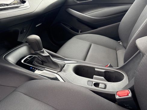 Used 2024 Toyota Corolla LE image 25