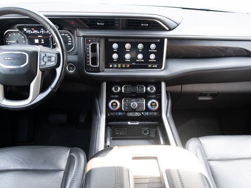 Used 2021 GMC Yukon Denali w/ LPO, Illumination Package AWD/4WD image 23