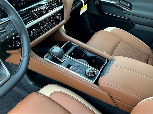 New 2026 Nissan Pathfinder Platinum AWD/4WD image 22