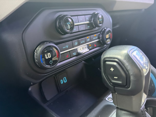 Used 2023 Ford Bronco Wildtrak AWD/4WD image 27