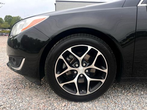 Used 2017 Buick Regal Premium w/ Driver Confidence Package #1 image 9