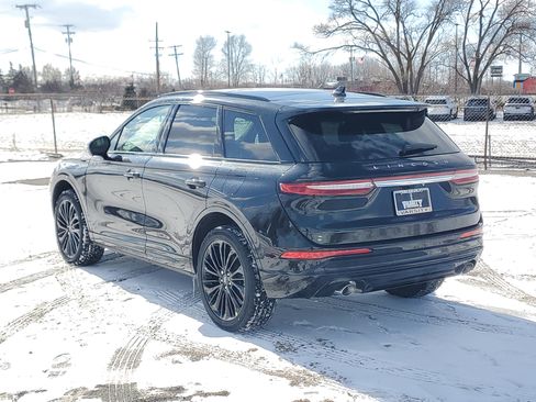New 2026 Lincoln Corsair Premiere image 3