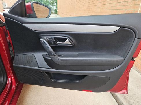 Used 2013 Volkswagen CC Sport image 18