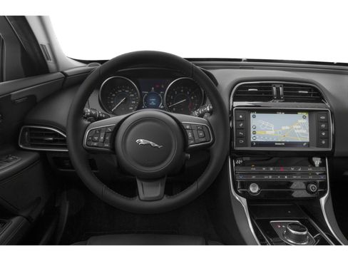 Used 2019 Jaguar XE Premium RWD image 58
