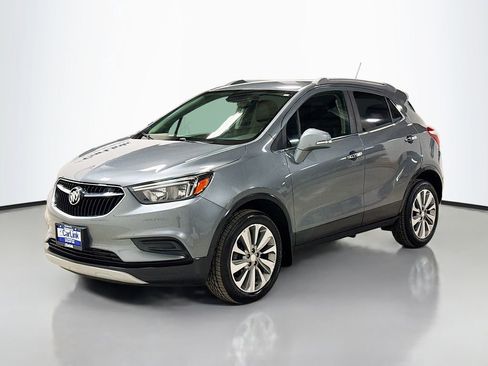 Used 2019 Buick Encore Preferred image 3