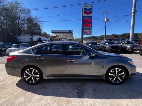 Used 2016 Nissan Altima 2.5 SR image 7