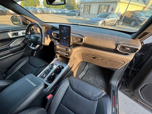 Used 2020 Ford Explorer ST w/ Premium Technology Package AWD/4WD image 9