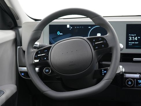Certified 2024 Hyundai Ioniq 5 SEL AWD/4WD image 17