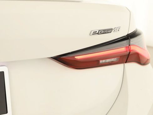 Used 2024 BMW i4 eDrive40 w/ Premium Package RWD image 30